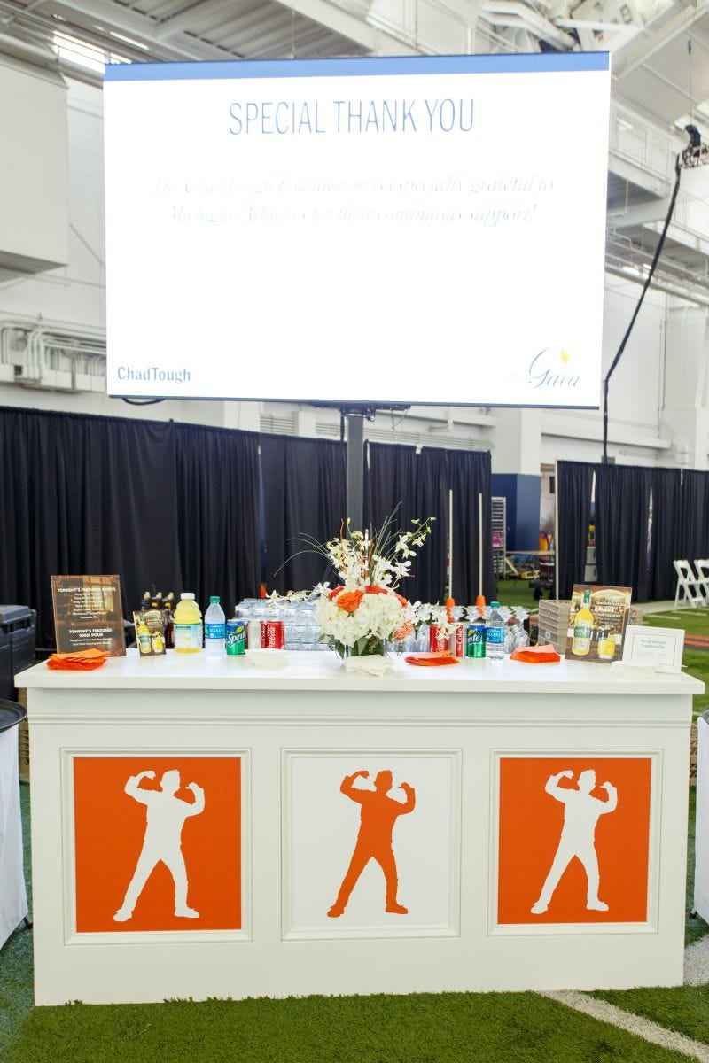 Custom White Savannah Bar with Graphic Logos